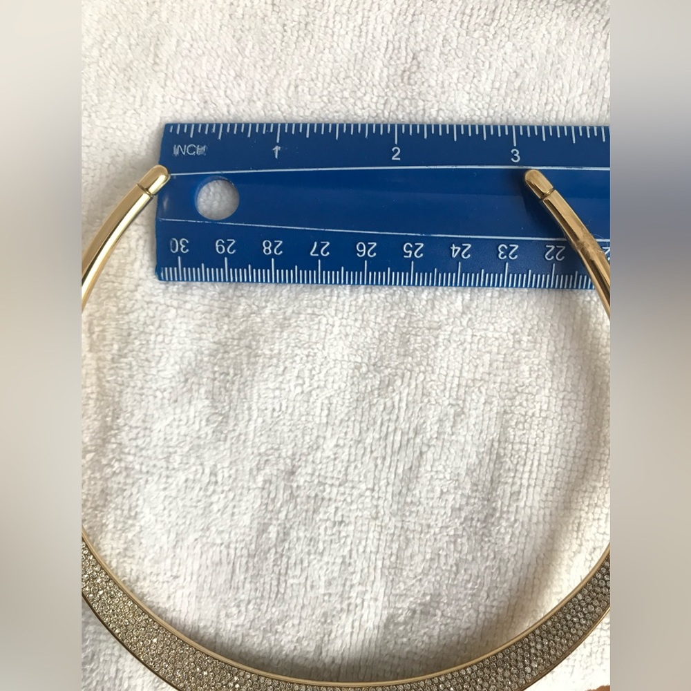Michael Kors collar necklace with pave crystals in gold tone setting. New no tag - Picture 4 of 5